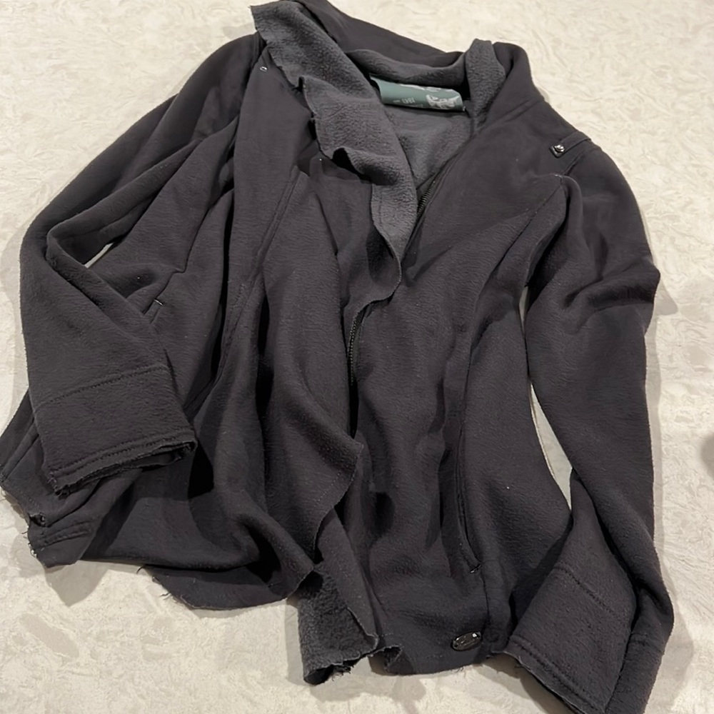 Guess zip up flowy sweater